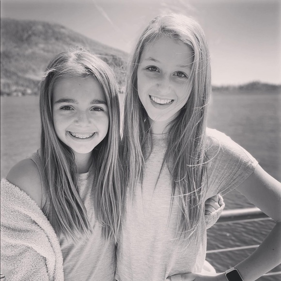 Meet your Posher, Ansley - Picture 1 of 1